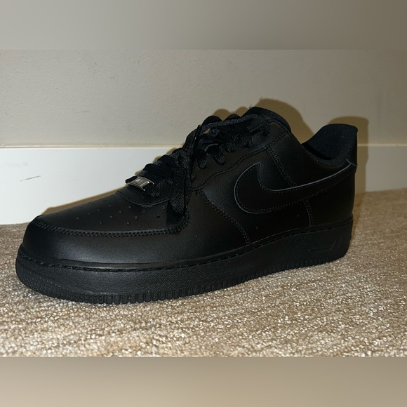 NEW Black Air Forces ❄️ - Picture 3 of 3